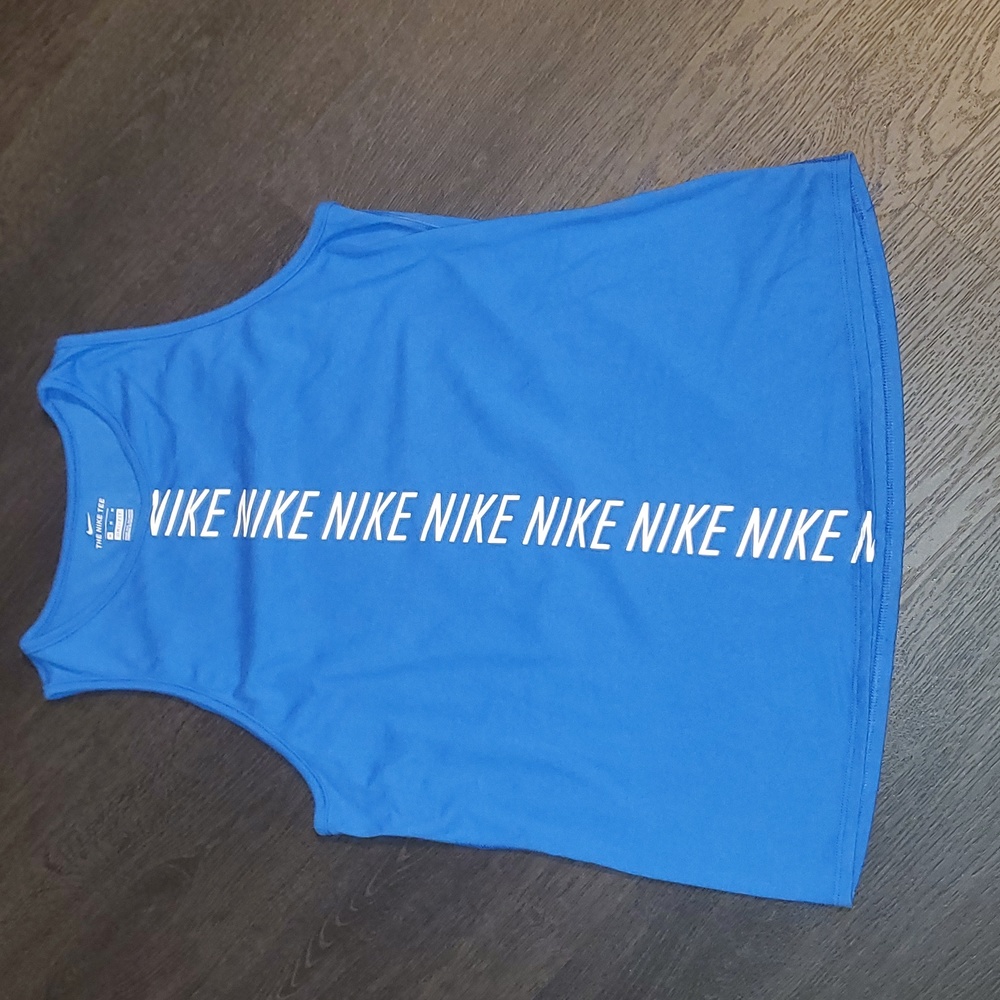 Nike Tank Top - SIZE M